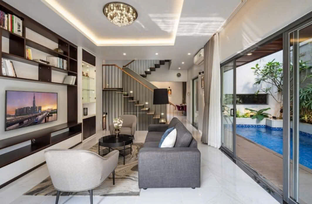 Ho Chi Minh City, Apartments, Flats, Houses & Villas, VND 140000000/month,  Furnished,  6 BR,  400 Sq. Meter,  SPACIOUS VILLA WITH SWIMMING POOL FOR RENT IN DISTRICT 2