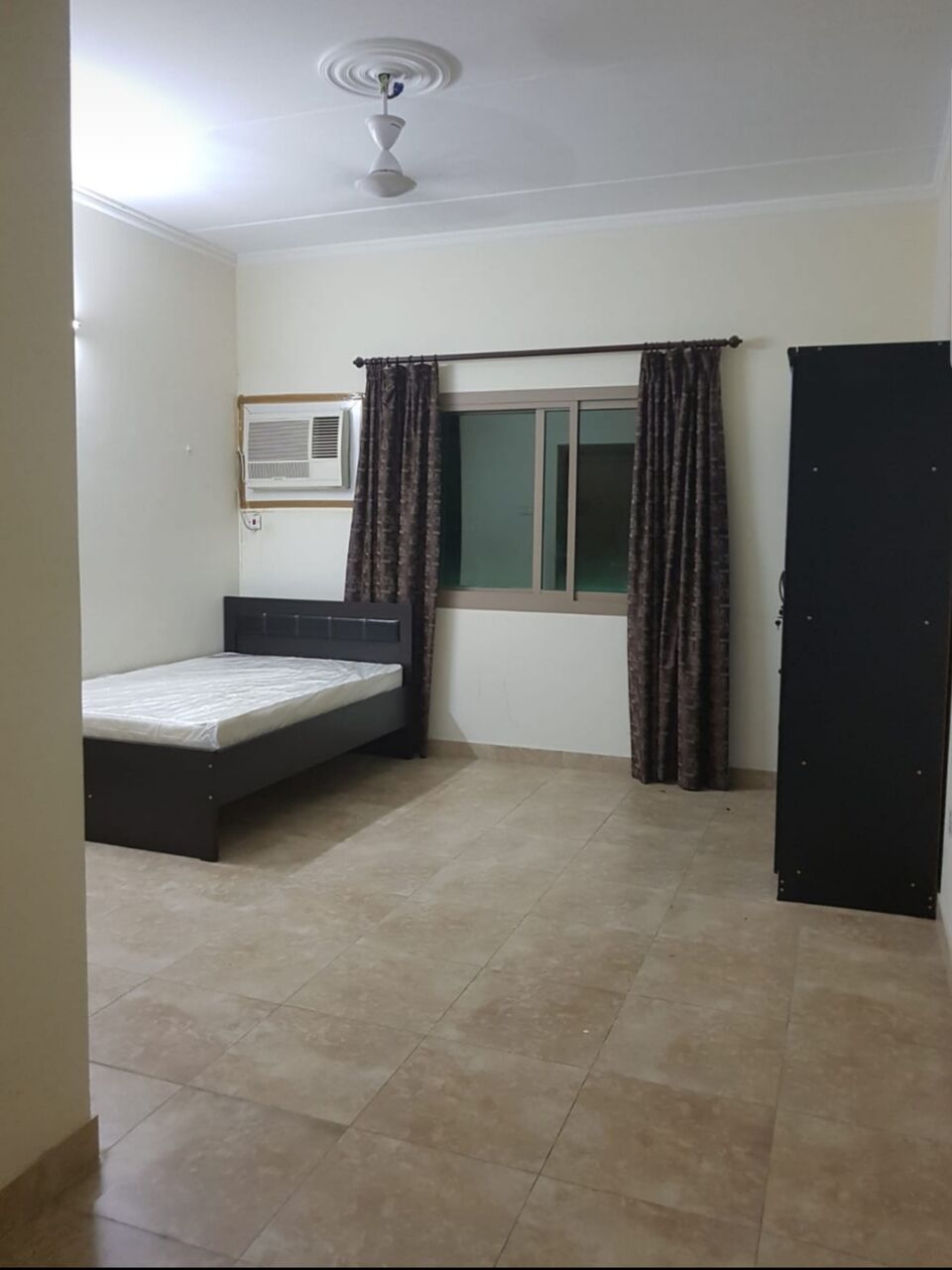 Manama, Bedspace For Rent, BHD 70/month,  Bedspace Available For An EXECUTIVE LADY ONLY (2 In A Room)