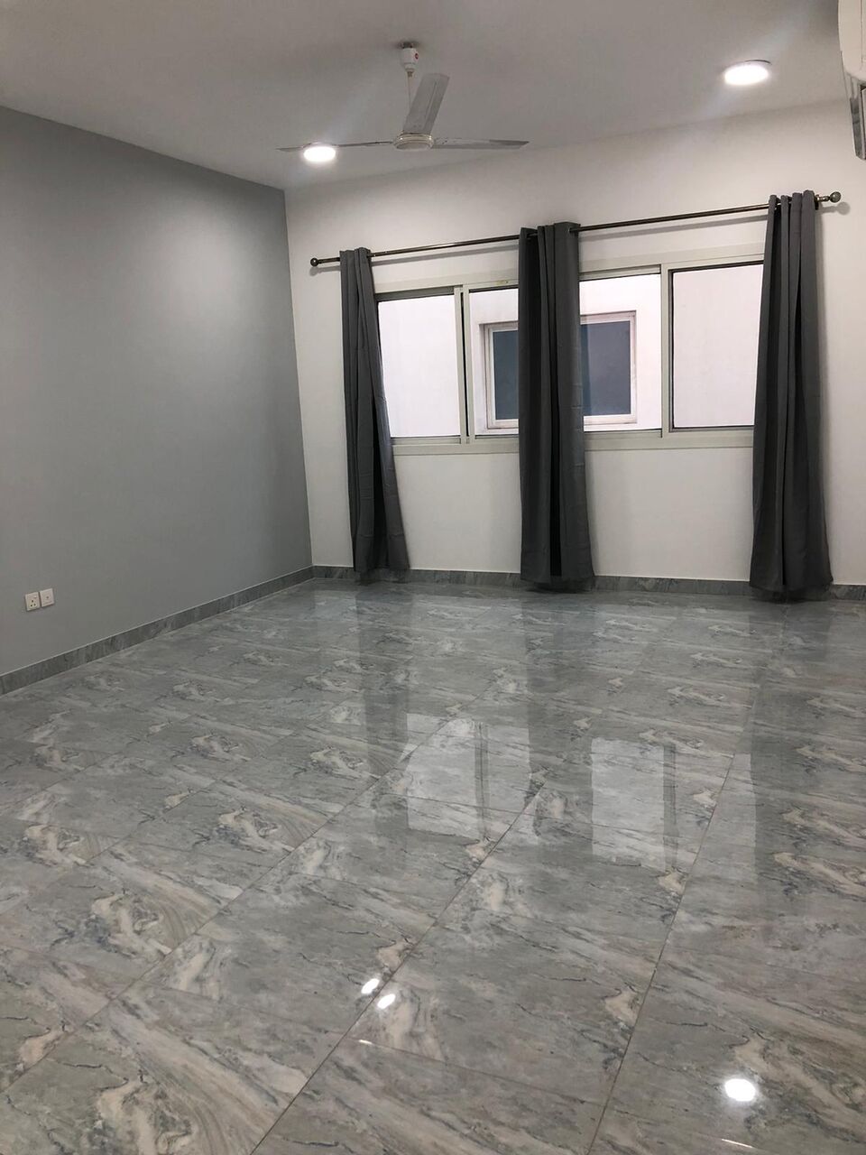 Gudaibiya, Apartments, Flats, Houses & Villas, BHD 250/month,  2 BR,  Flat For Rent