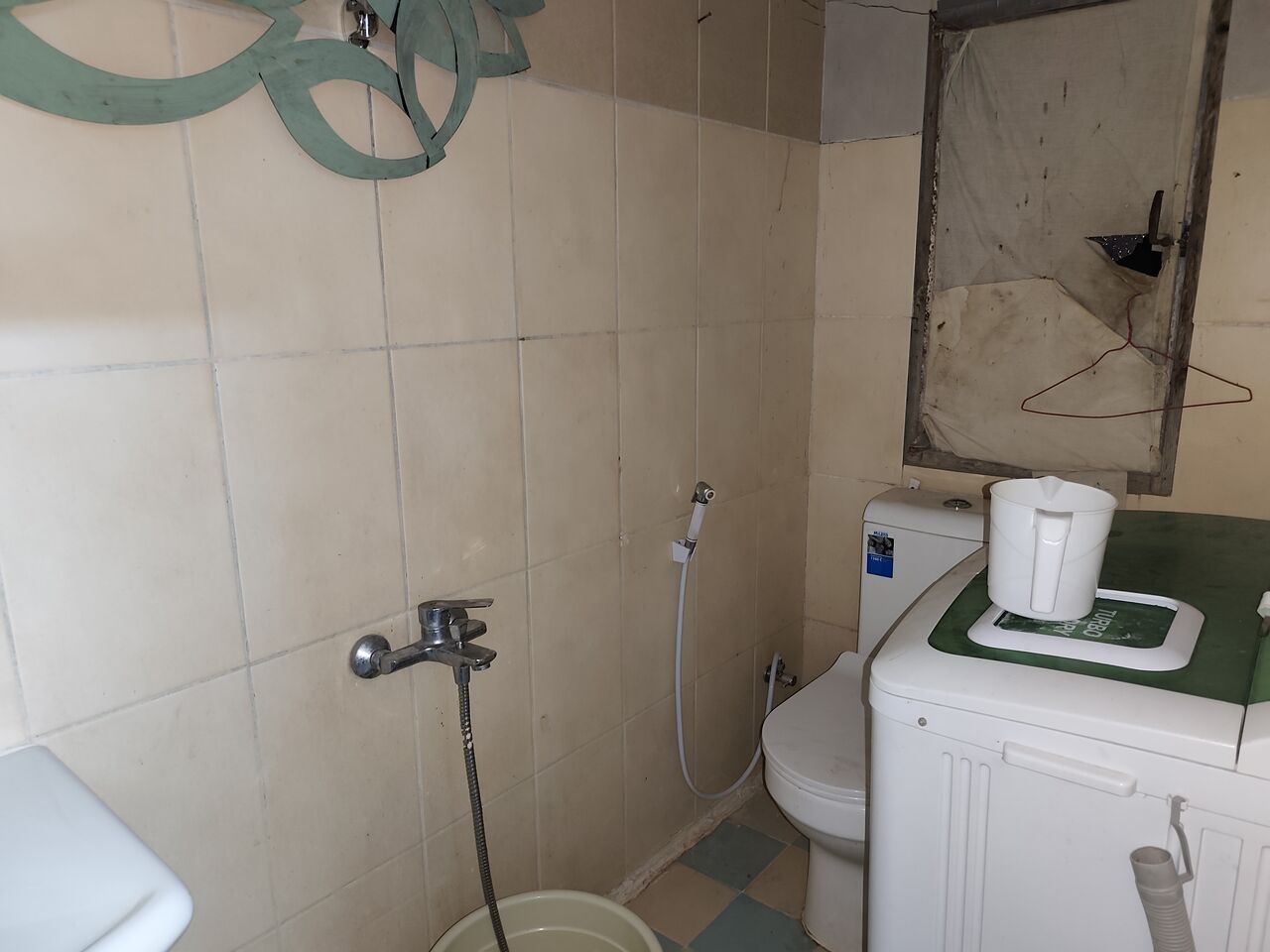 Bani Jamra, Apartments, Flats, Houses & Villas, BHD 80/year,  1 BR,  Bani Jamrah:- Furnished Studio Flat On Rent With Unlimited Ewa..