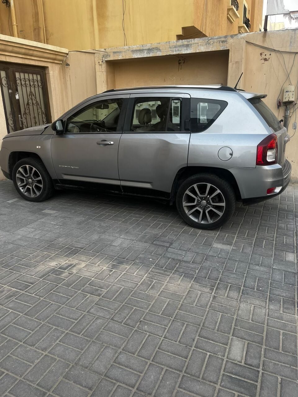 Dammam, Vehicles, Cars & Trucks , SAR 29000,  Jeep Compass,  2015,  Automatic,  145000 KM,   FOR SALE - 29000 FAMILY CAR - 4 WHEEL DRIVE
