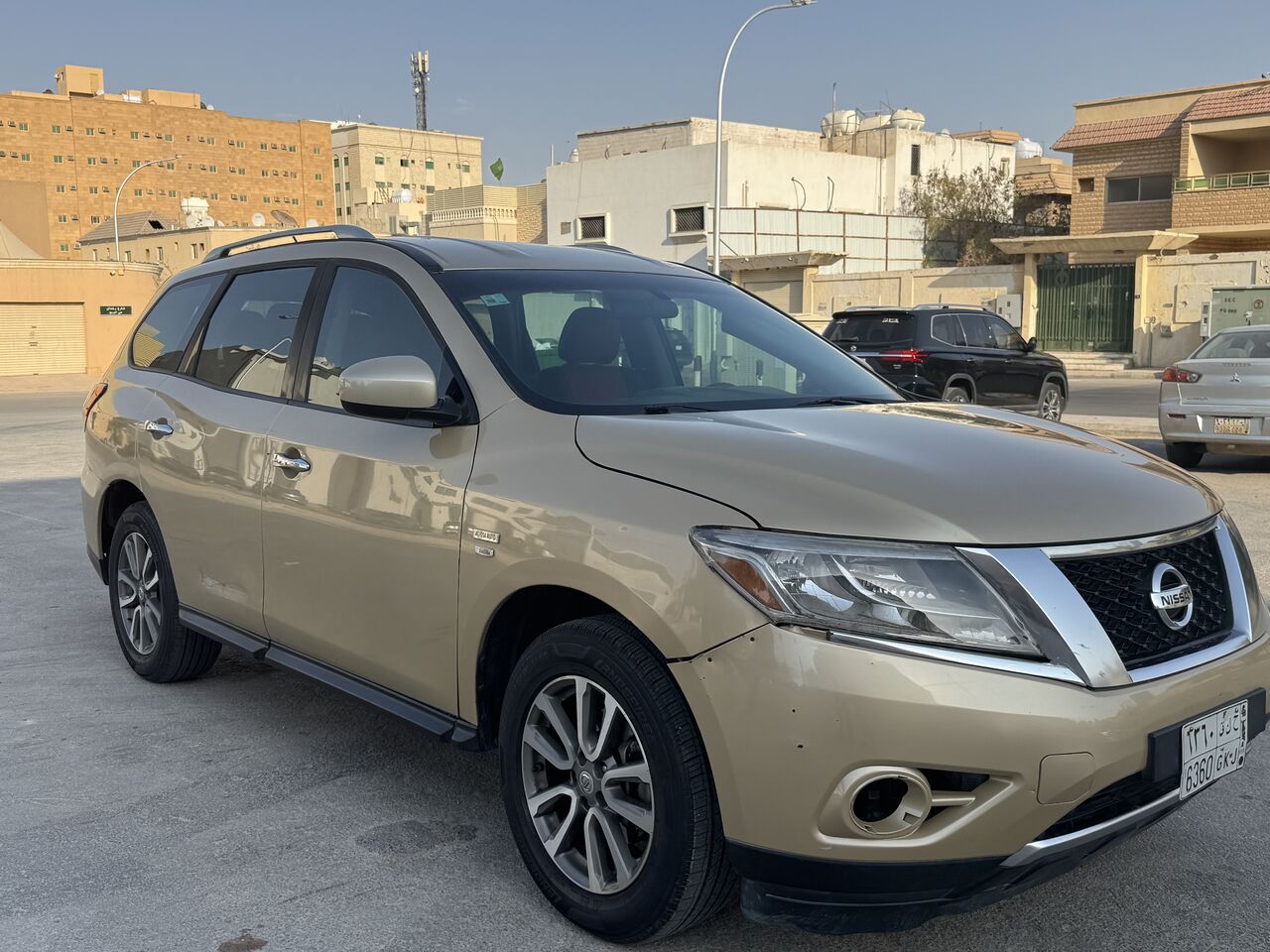 Hara, Vehicles, Cars & Trucks , SAR 23000,  Nissan Pathfinder,  2013,  Automatic,  255806 KM,   For SALE