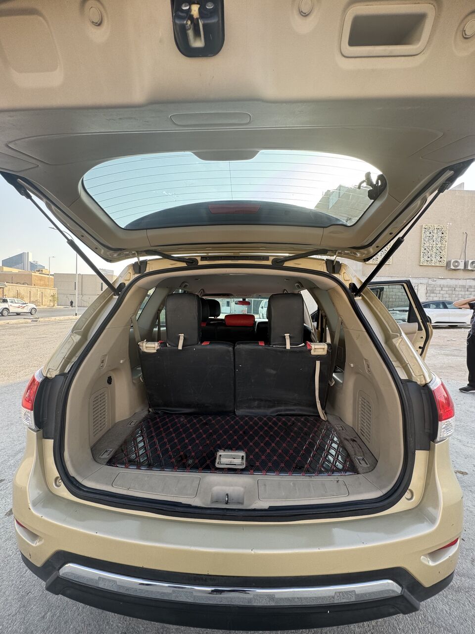 Hara, Vehicles, Cars & Trucks , SAR 23000,  Nissan Pathfinder,  2013,  Automatic,  255806 KM,   For SALE