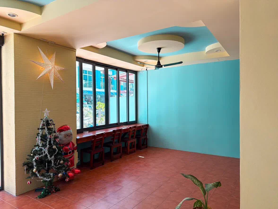 Bangkok, Real Estate For Sale, THB 22500000,  6 BR,  200 Sq. Meter,  16-Room Hotel With Elevator For Sale Near Jomtien Beach