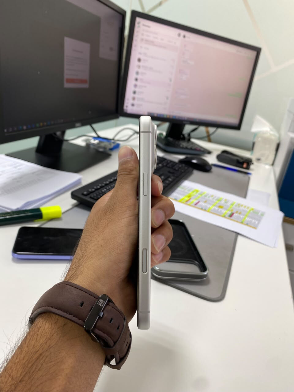 Al Dana, Electronics, SAR 4250,  Iphone 17 Pro Max Silver 256 GB