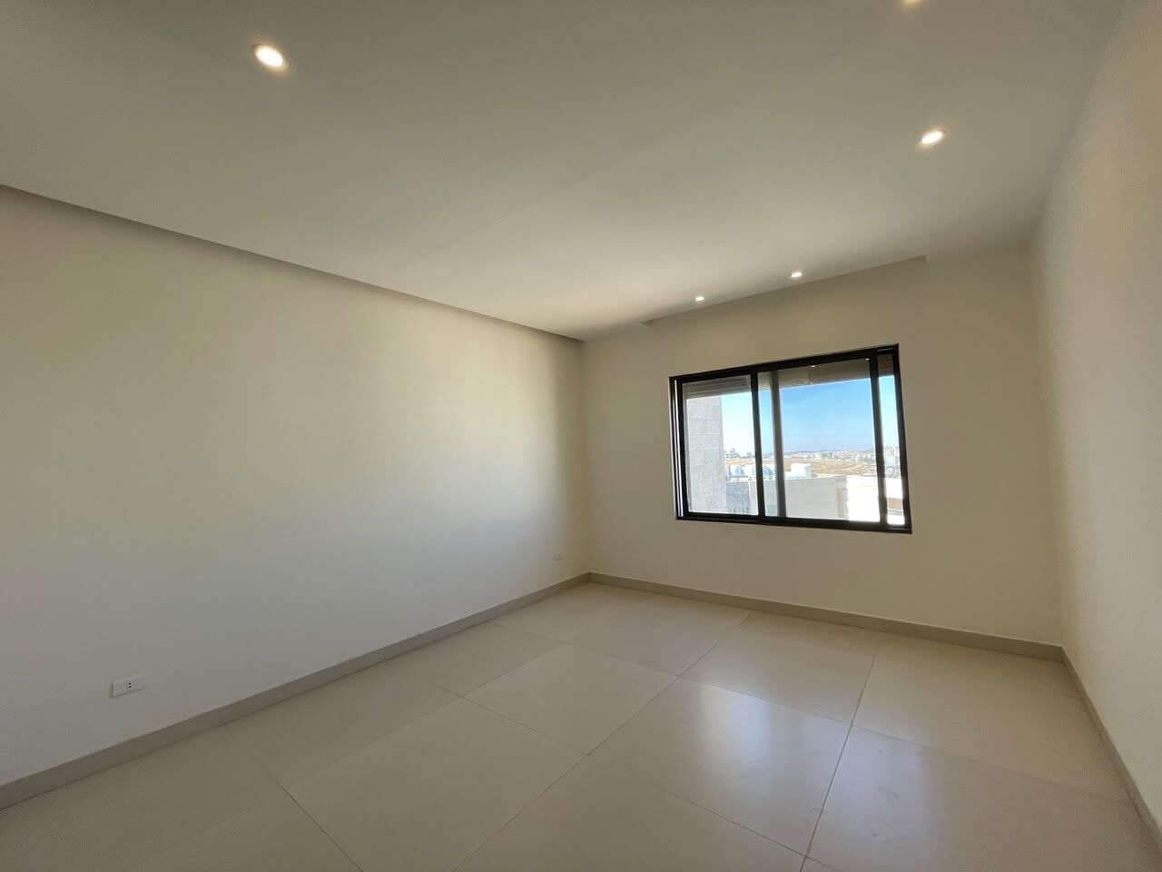 Amman, Apartments, Flats, Houses & Villas, JOD 33000/year,  3 BR,  270 Sq. Meter,  Duplex Apartment For Rent