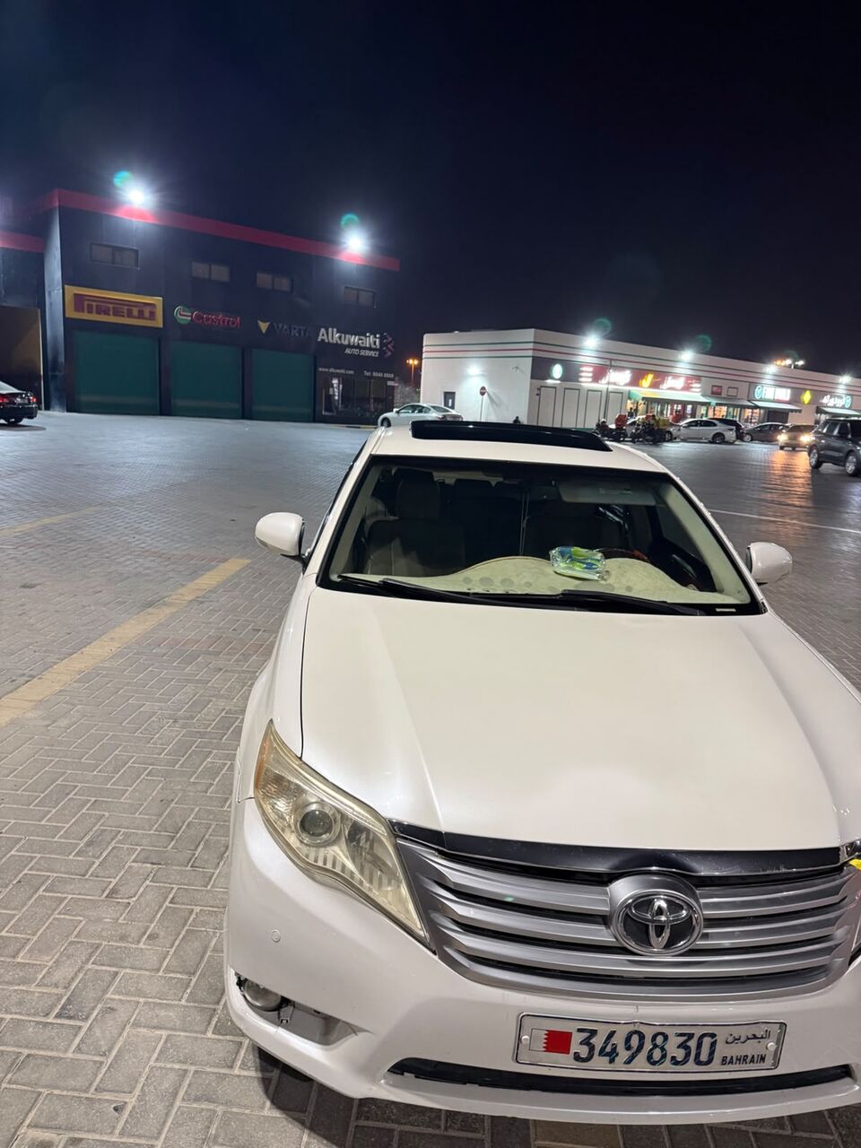 East Riffa, Vehicles, Cars & Trucks , BHD 3400,  Toyota Avalon,  2011,  Automatic,  360000 KM,    Limited