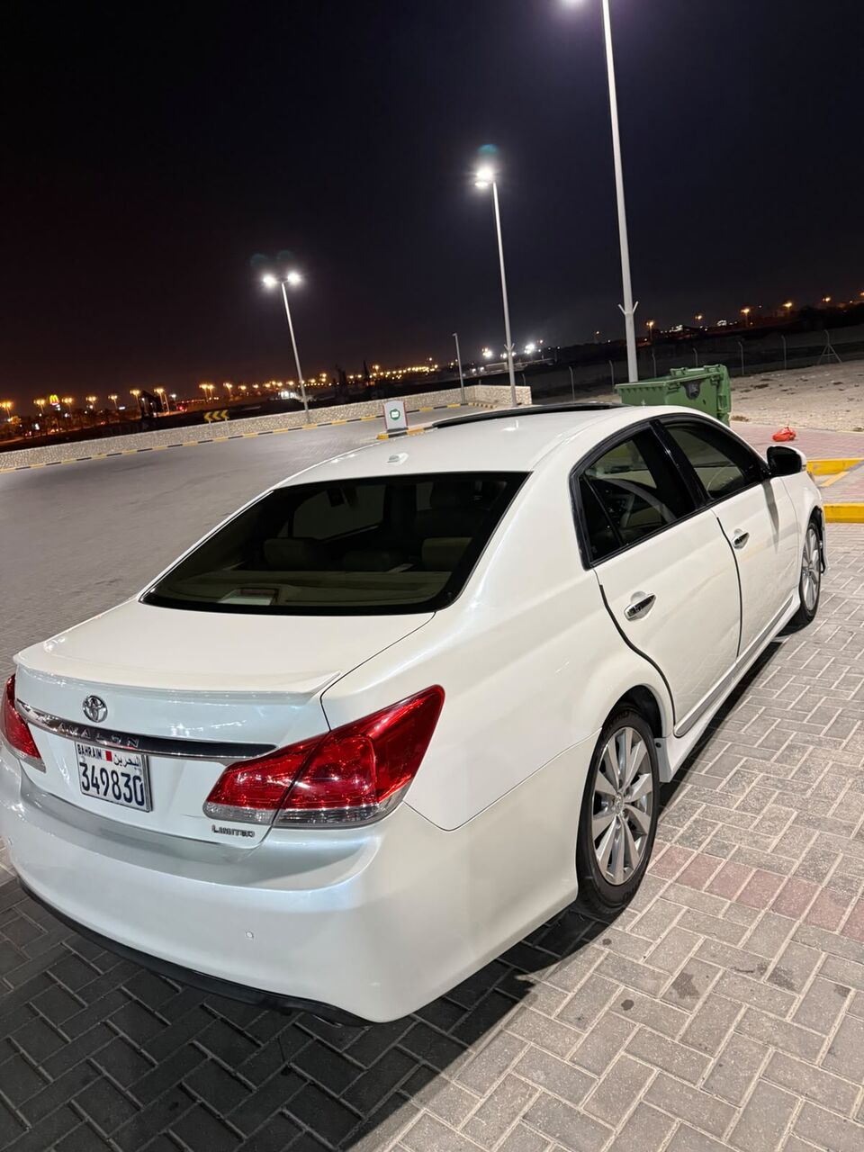 East Riffa, Vehicles, Cars & Trucks , BHD 3400,  Toyota Avalon,  2011,  Automatic,  360000 KM,    Limited