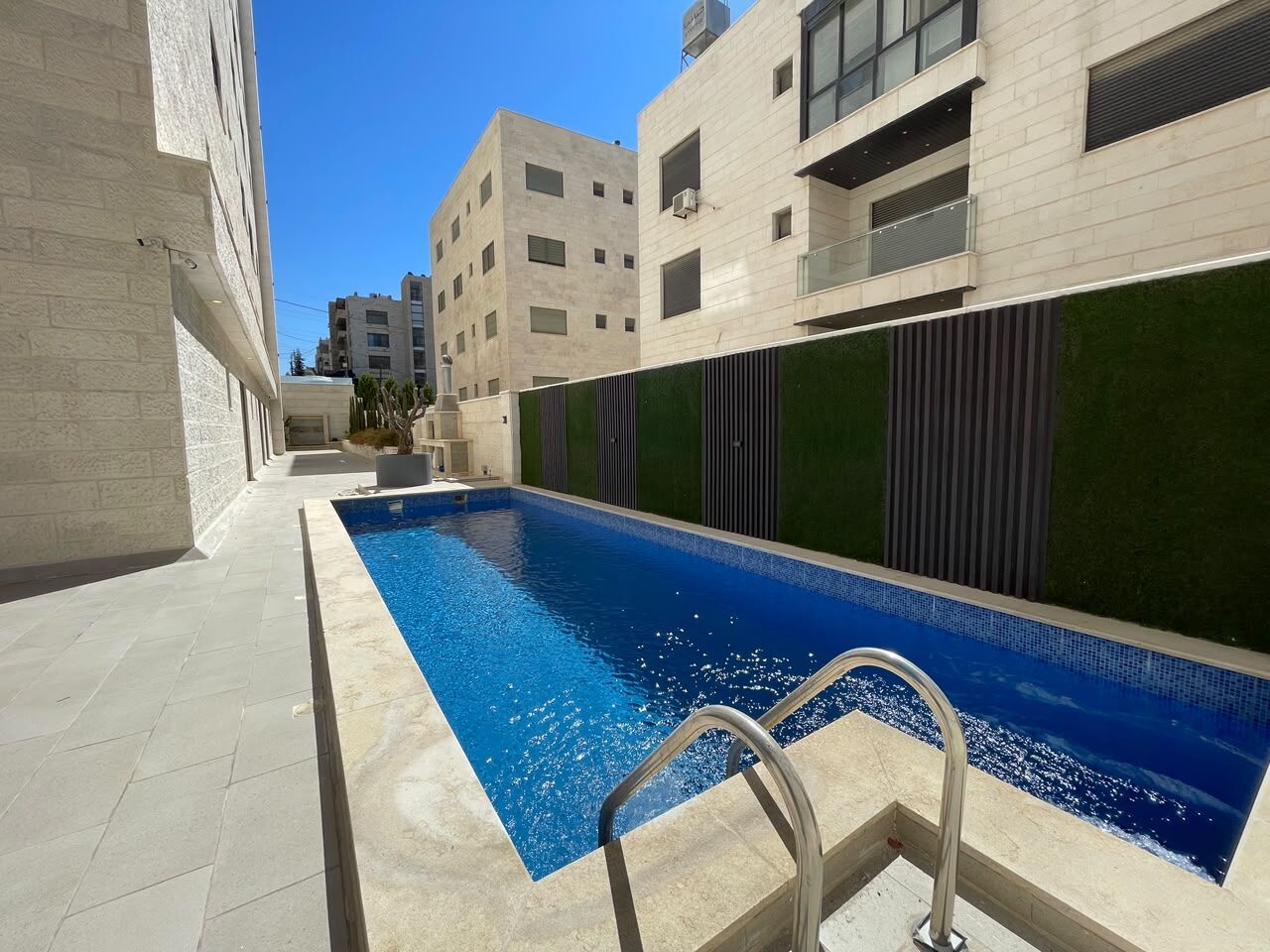 Amman, Apartments, Flats, Houses & Villas, JOD 35000/year,  4 BR,  353 Sq. Meter,  Apartments For Rent