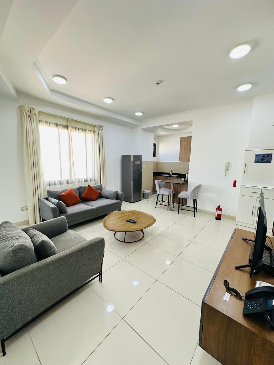 Juffair, Apartments, Flats, Houses & Villas, BHD 280/year,  1 BR,  Apartment For Rent In Juffair Fully Furnished 1bhk