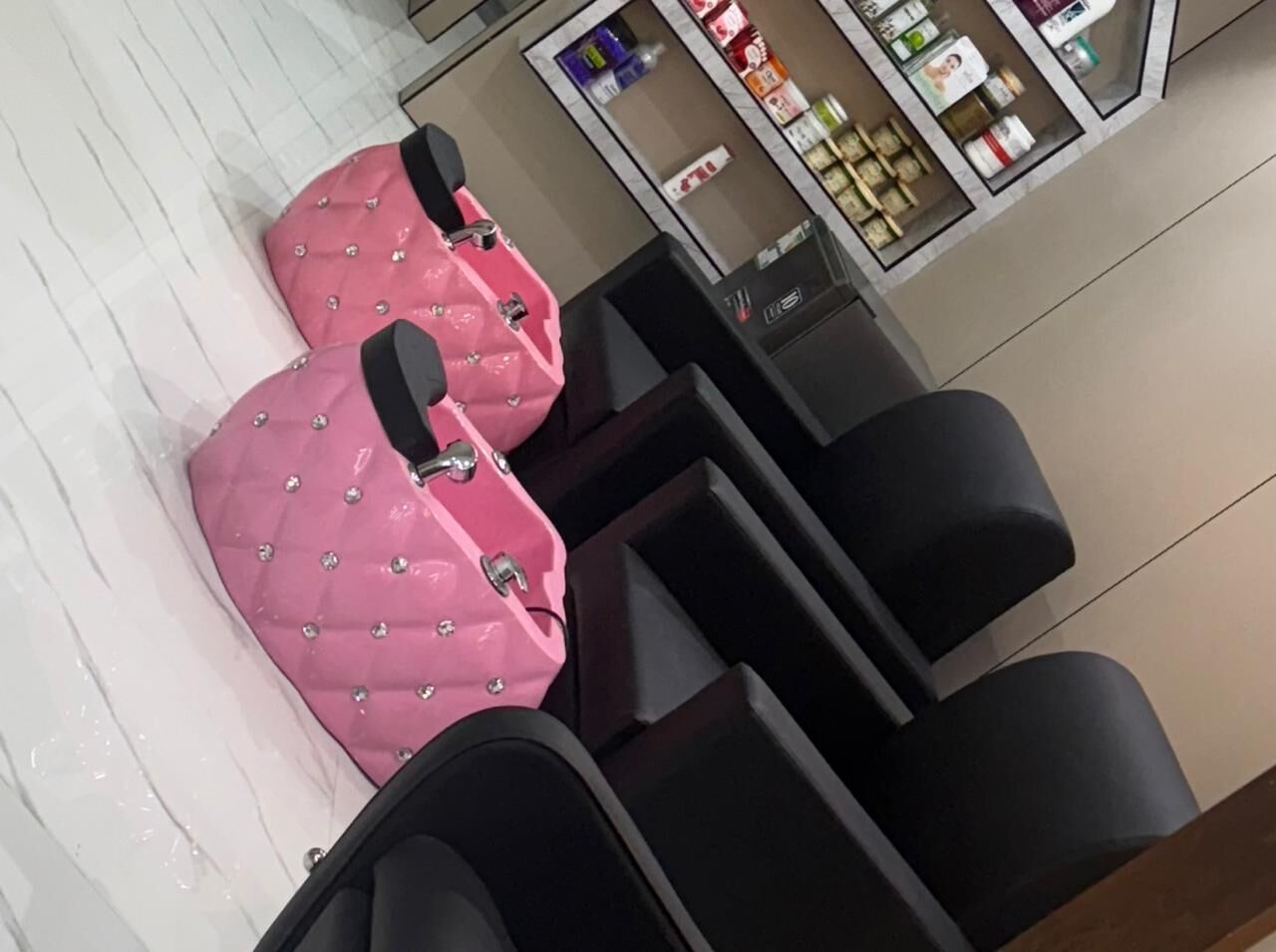 Jubail, Furniture, SAR 5000,  2 Pedicure Chairs With Tubs Available