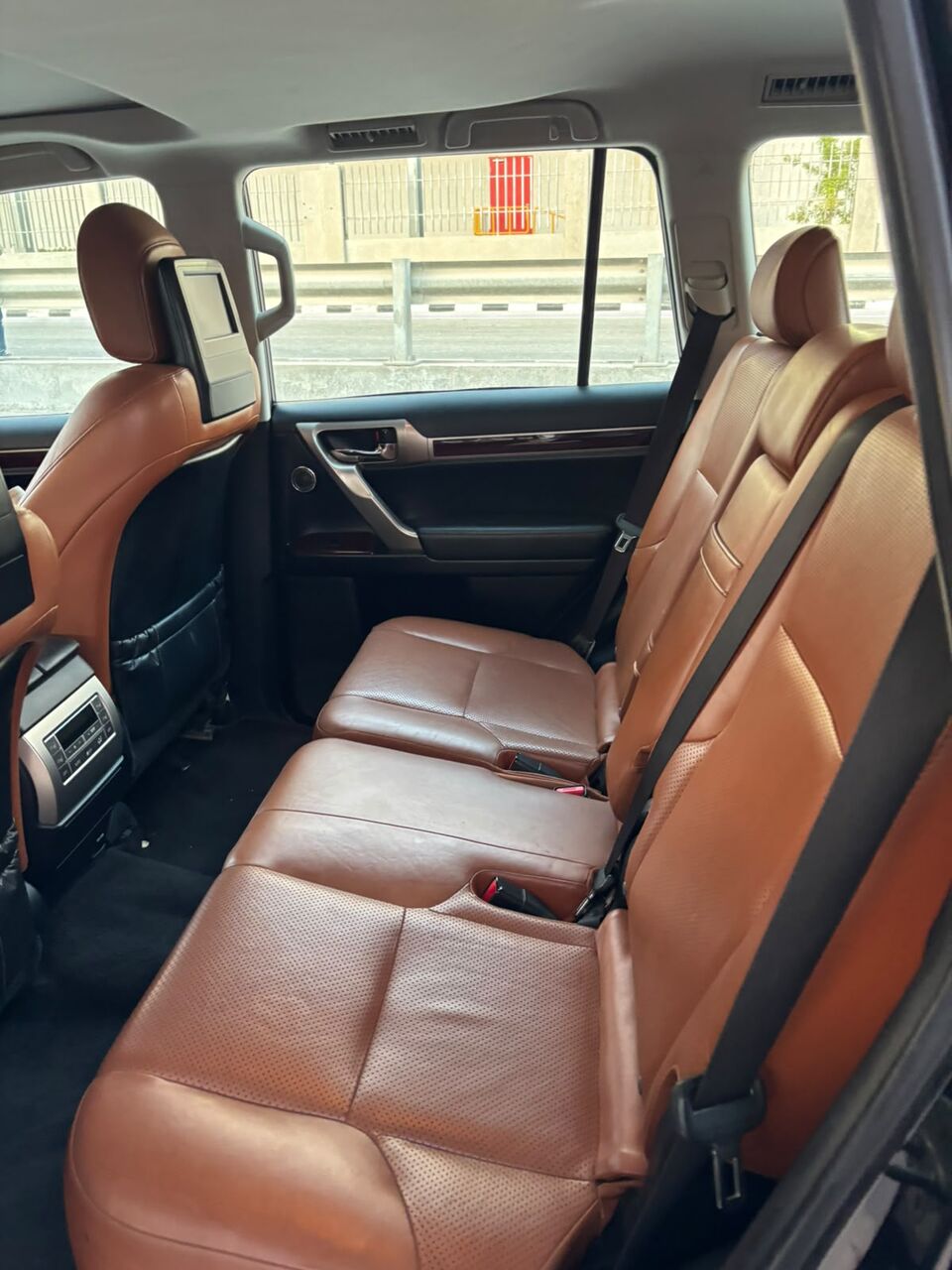 Khobar, Vehicles, Cars & Trucks , SAR 115000,  Lexus GX 460,  2016,  Automatic,  320000 KM,   KM 320k