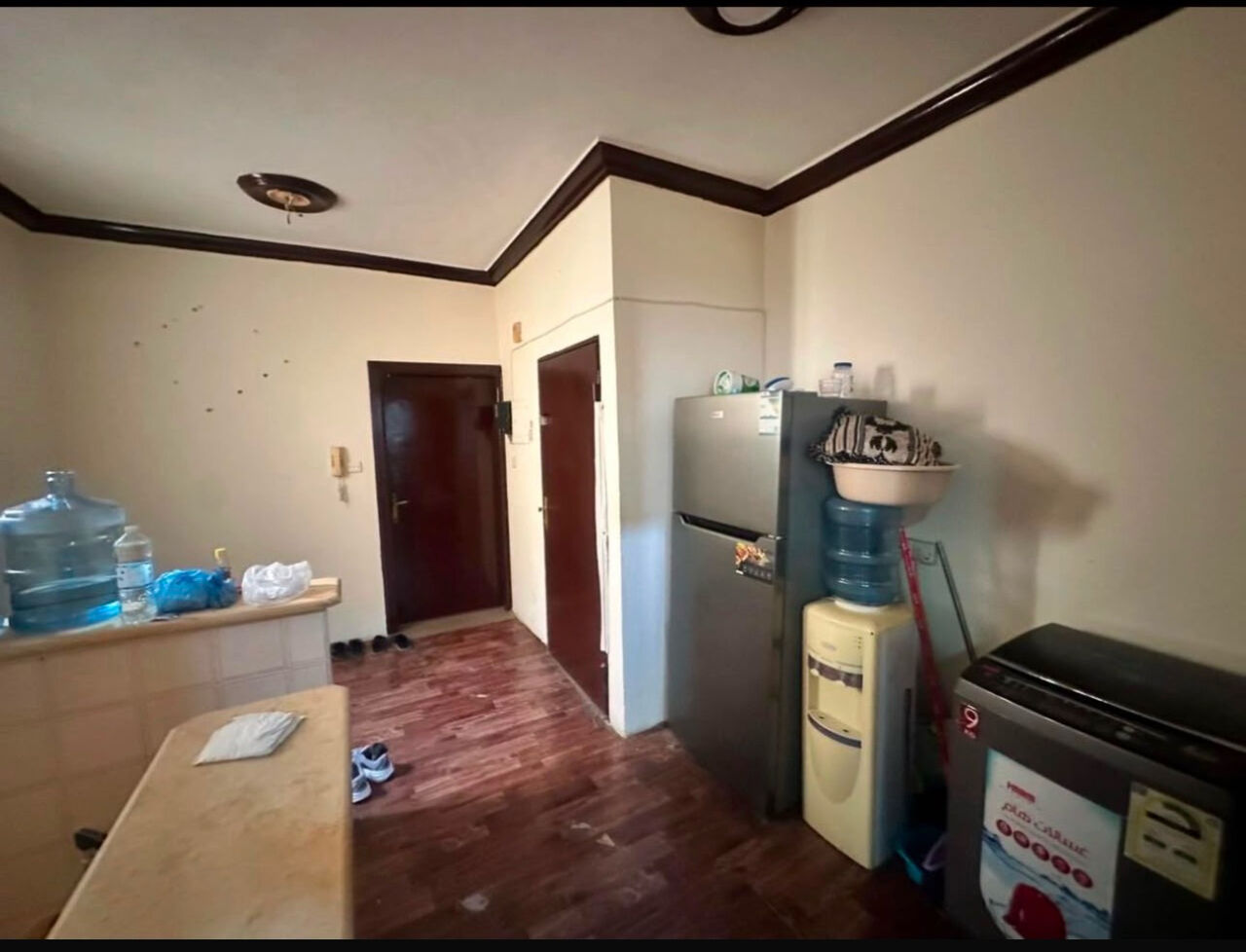Riyadh, Appliances, SAR 6000,  Flat Sale With Saman .paid 3 Months Rent
