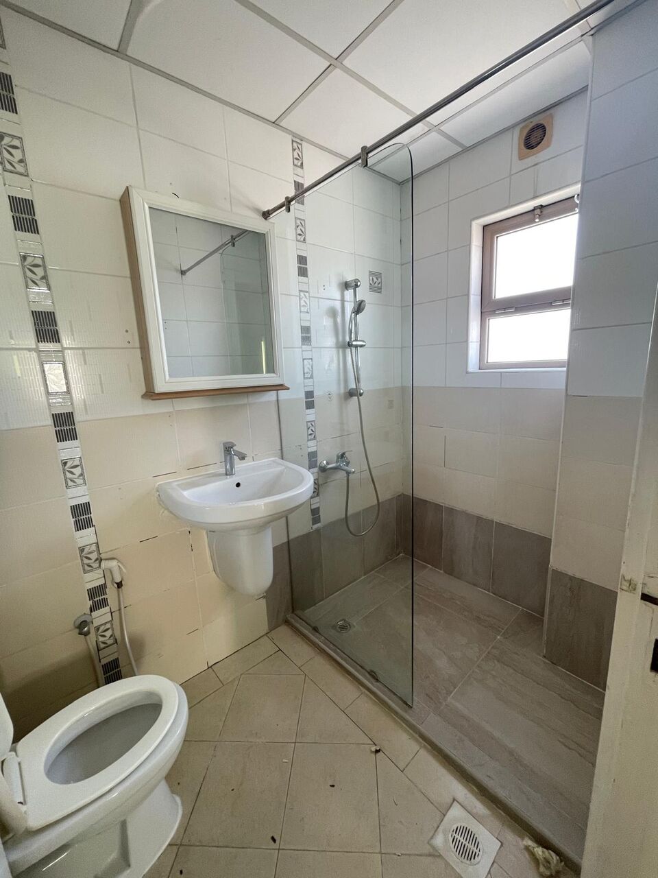 Segaya, Apartments, Flats, Houses & Villas, BHD 260/month,  1 BR,  1 Bedroom Fully Furnished With Ewa Unlimited In Segaya