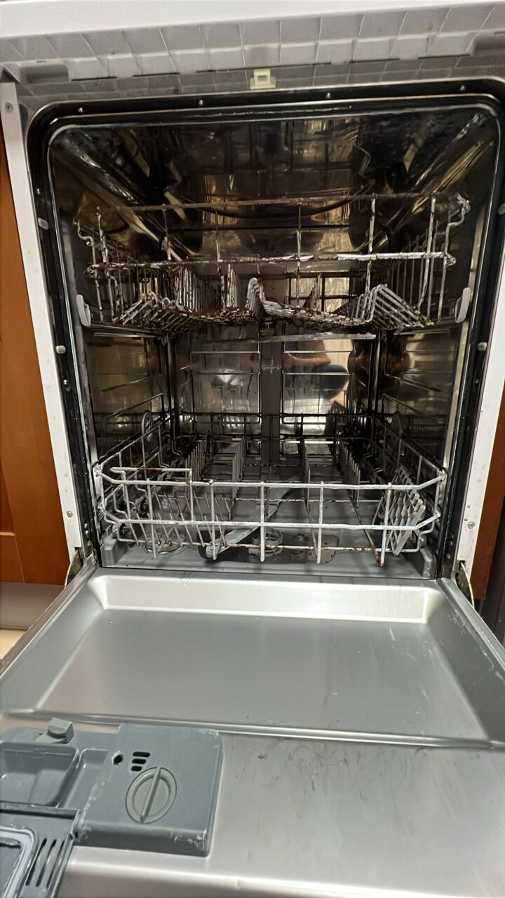 Sanabis, Appliances, BHD 15,  Midea Dishwasher WQP12-5203-W - To Be Bought Today