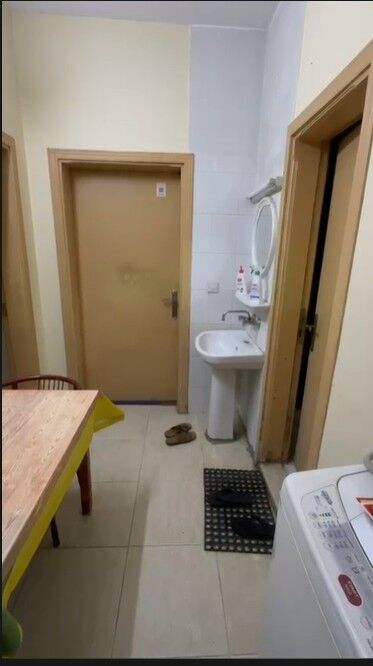 Al Batha, Bedspace For Rent, SAR 500/month,  Bedspace Available With Seperate Washroom