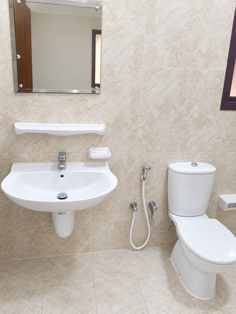 Adliya, Apartments, Flats, Houses & Villas, BHD 280/month,  Furnished,  2 BR,  For Rent: Apartment In Adliya.