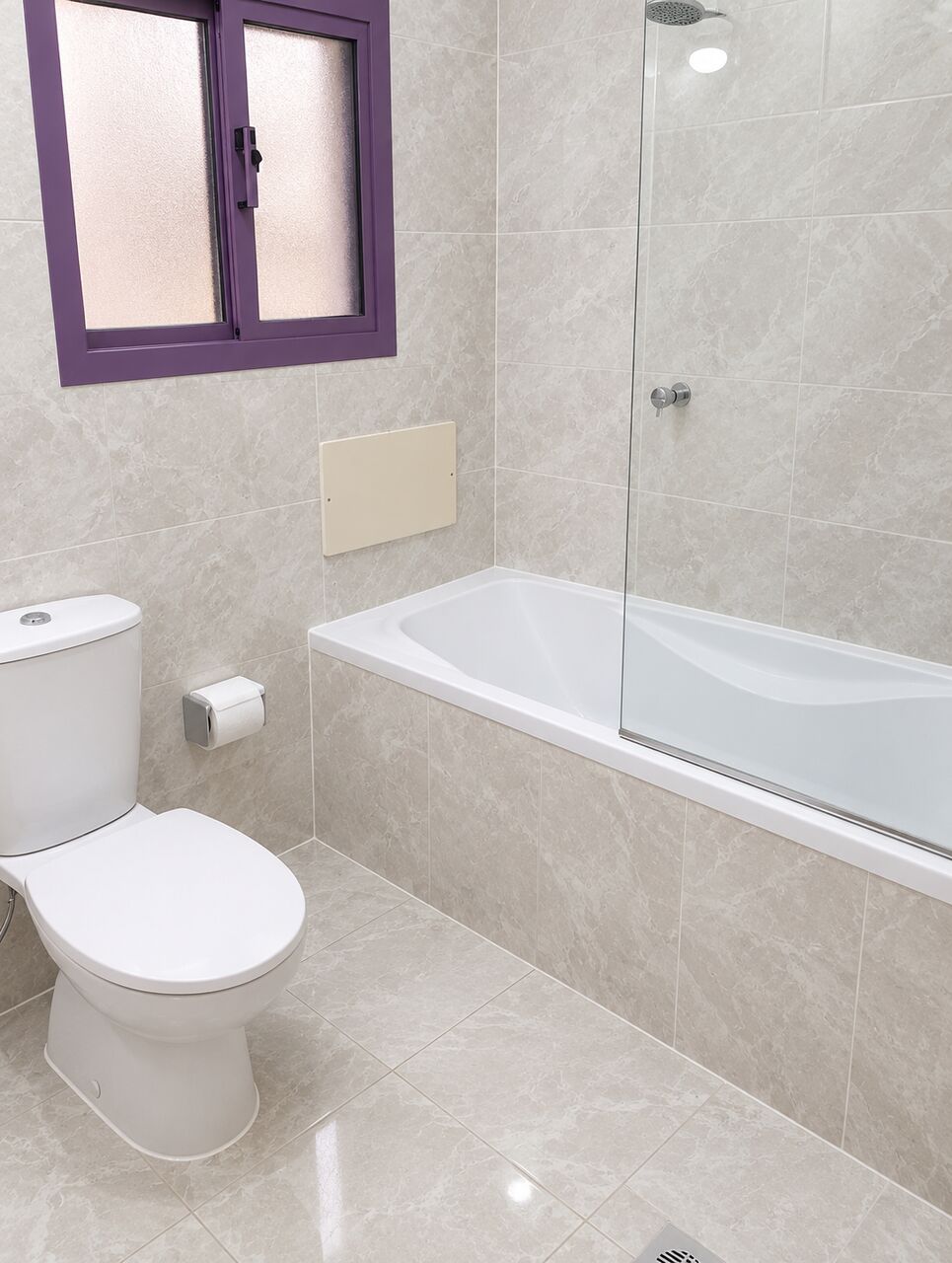 Adliya, Apartments, Flats, Houses & Villas, BHD 280/month,  Furnished,  2 BR,  For Rent: Apartment In Adliya.