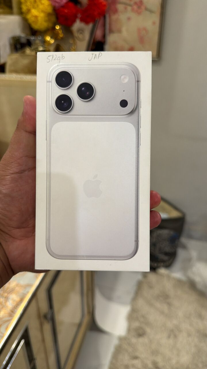 Riyadh, Mobile Phones, SAR 5600,  IPhone 17 Pro Max 512 GB Silver Color (Brand New)