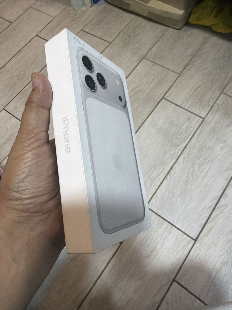 Riyadh, Mobile Phones, SAR 5600,  IPhone 17 Pro Max 512 GB Silver Color (Brand New)