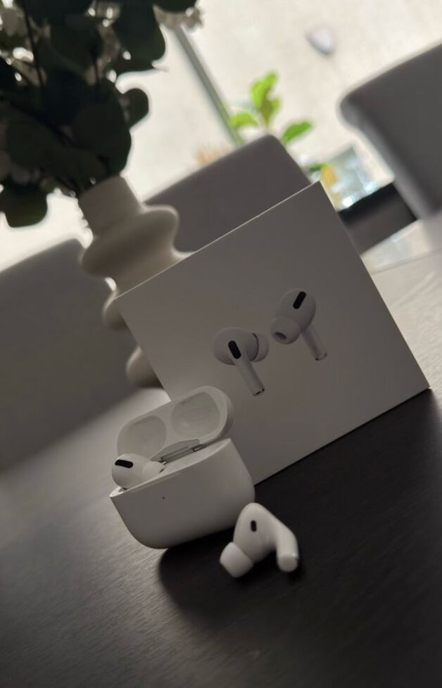 Dammam, Electronics, SAR 300,  🎧 Apple AirPods Pro – For Sale