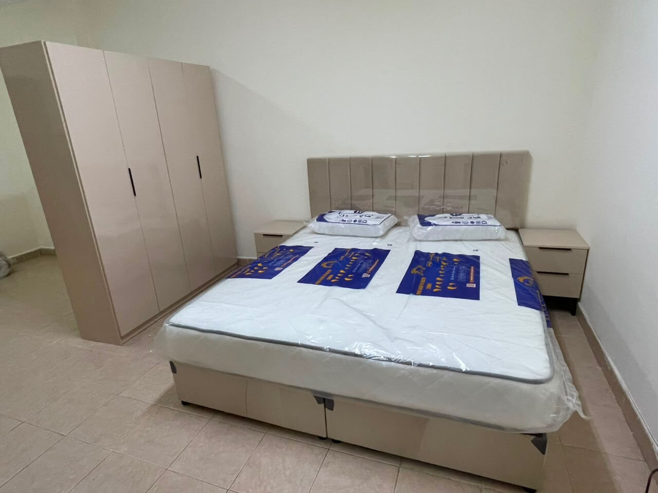 Jeddah, Furniture, SAR 33,  Bran New Complete Bedroom Set Available