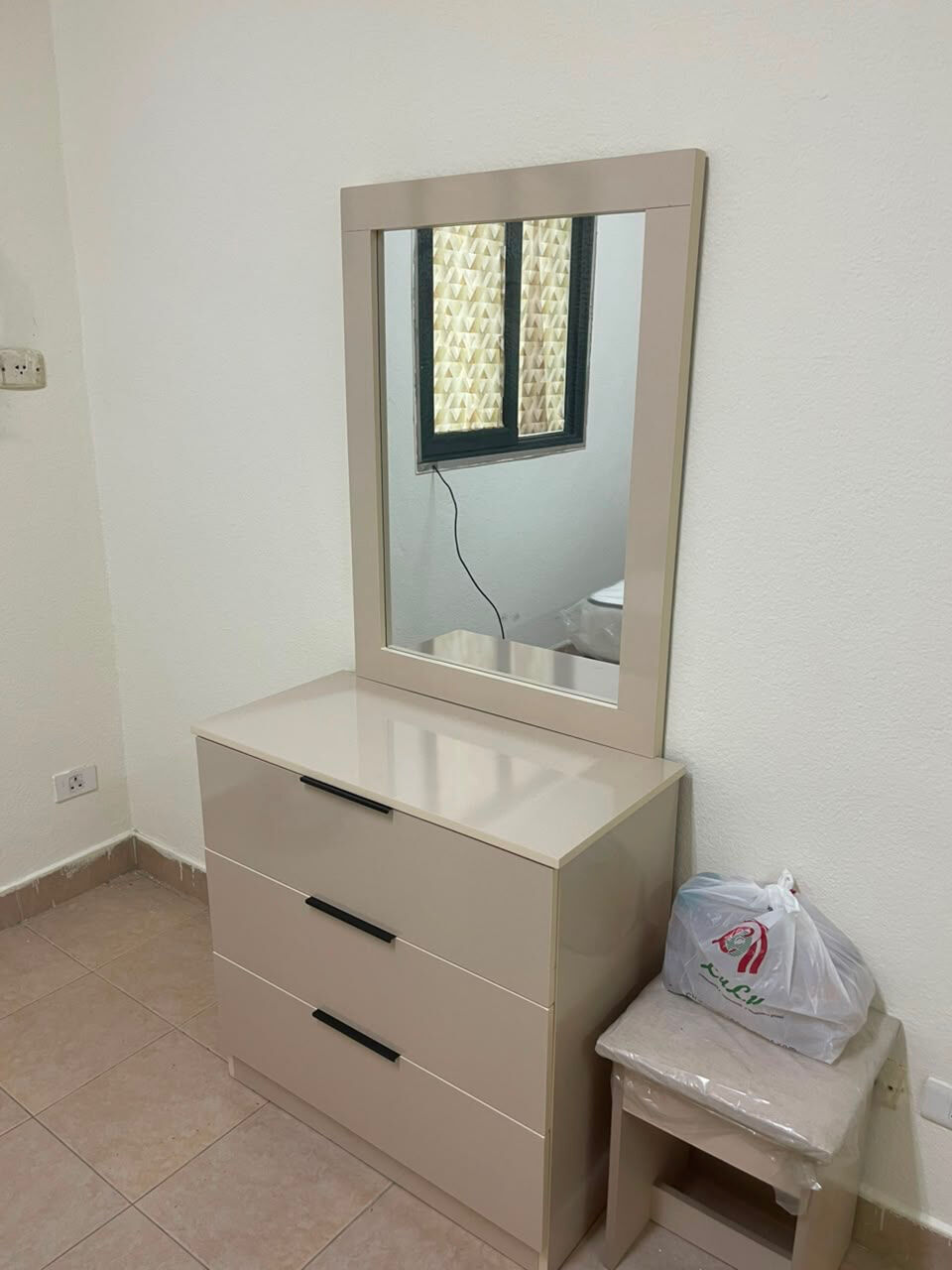 Jeddah, Furniture, SAR 33,  Bran New Complete Bedroom Set Available