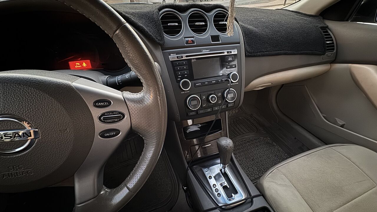 Adliya, Vehicles, Cars & Trucks , BHD 1500,  Nissan Altima,  2012,  Automatic,  124000 KM,    For Sale