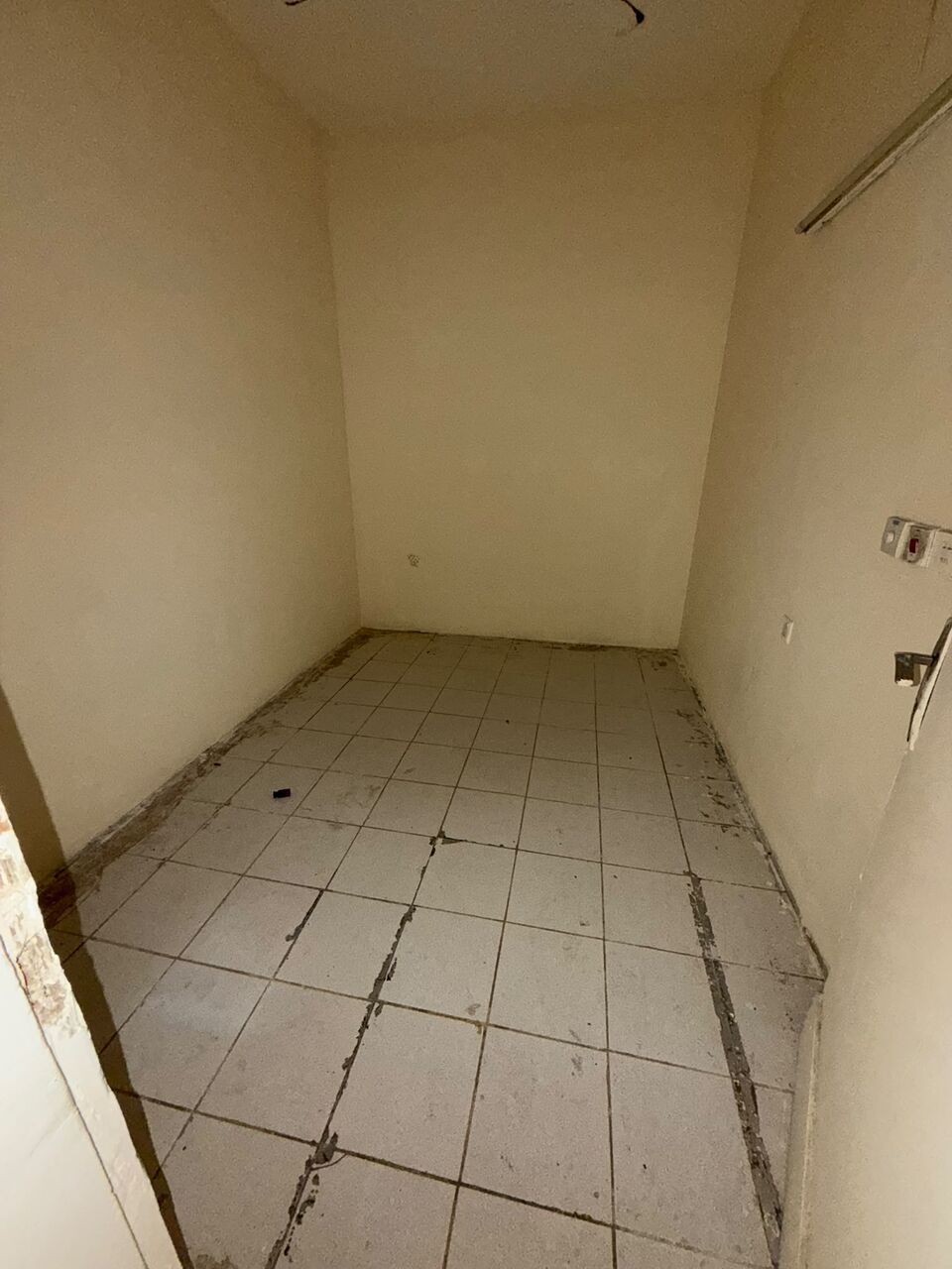Kabul, Apartments, Flats, Houses & Villas, AFN 100/year,  100 Sq. Meter,  للإيجار شقة في وسط سوق المنامة