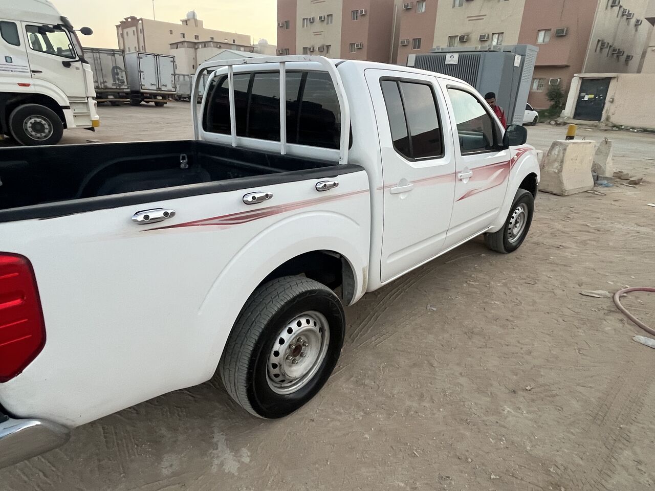 Riyadh, Vehicles, Cars & Trucks , SAR 30000,  Nissan Navara,  2014,  Manual,  377 KM,  Pick Up Car