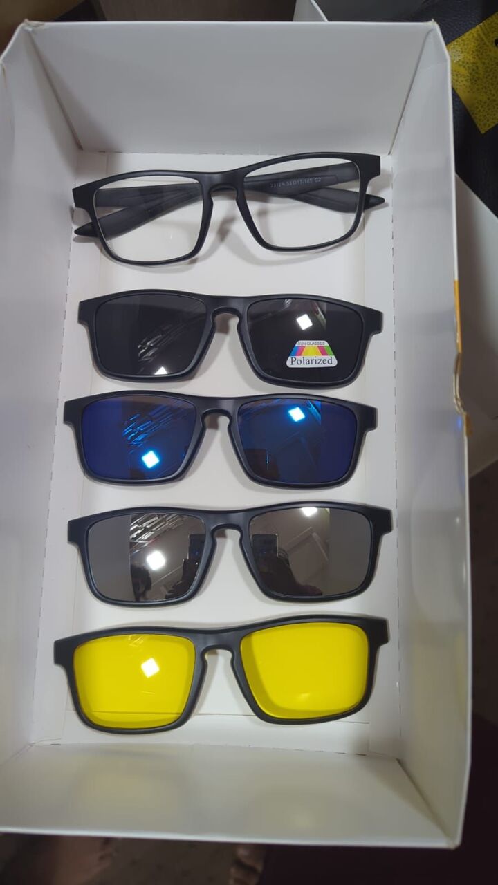 Thuqbah, Jewelry, SAR 70,  Black 5-in-1 Magnetic Clip-on Sunglasses Set