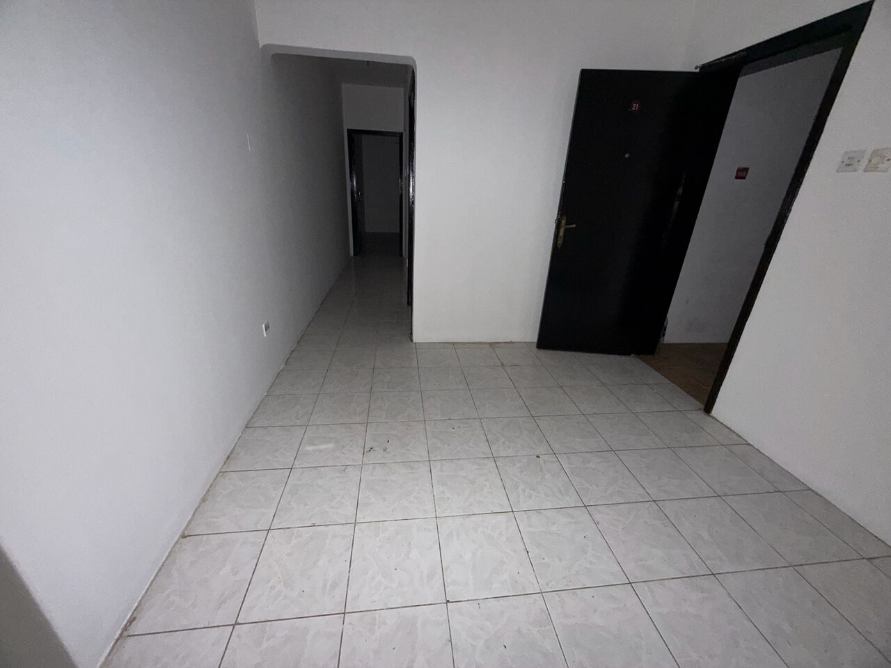 Salmaniya, Apartments, Flats, Houses & Villas, BHD 180/month,  2 BR,  2 Beroom Flat For Rent With Ewa 180