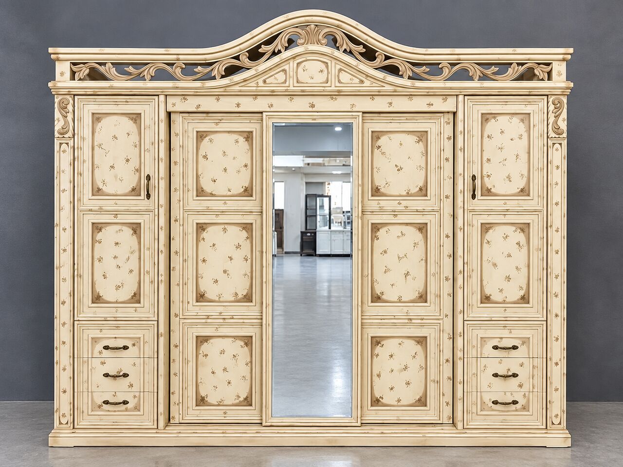 Al Khobar Al Shamalia, Furniture, SAR 350,  Sliding Door Almirah For Sale