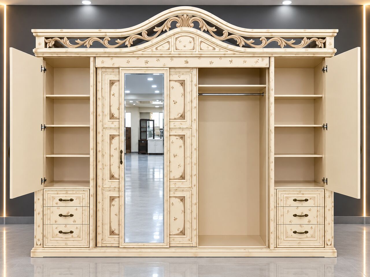 Al Khobar Al Shamalia, Furniture, SAR 350,  Sliding Door Almirah For Sale