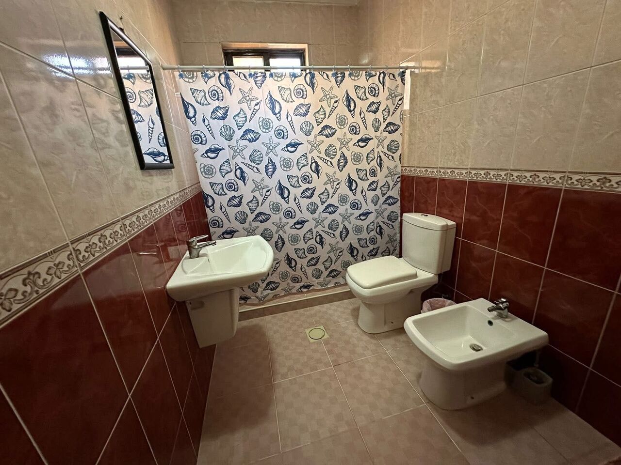 Jabal Al-Weibdeh, Rooms for Rent, JOD 200/month,  Furnished,  3 Rooms Available In A Shared Apartment In Jabal Al-Weibdeh For Rent Asap From 14/9/2026