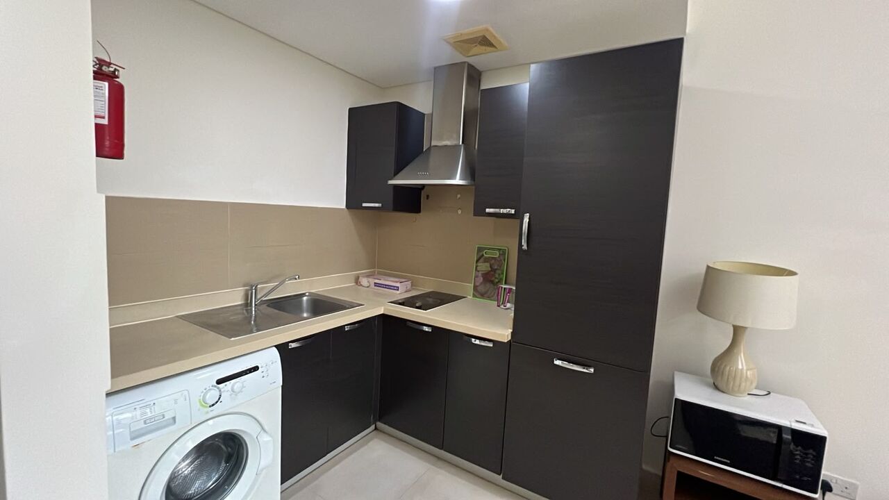 Juffair, Apartments, Flats, Houses & Villas, BHD 280/month,  Furnished,  1 BR,  Amazing Flat Near Juffair Mall