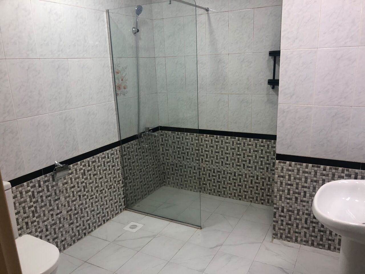 Juffair, Apartments, Flats, Houses & Villas, BHD 270/month,  Furnished,  2 BR,  Low Budget But Nice Flat