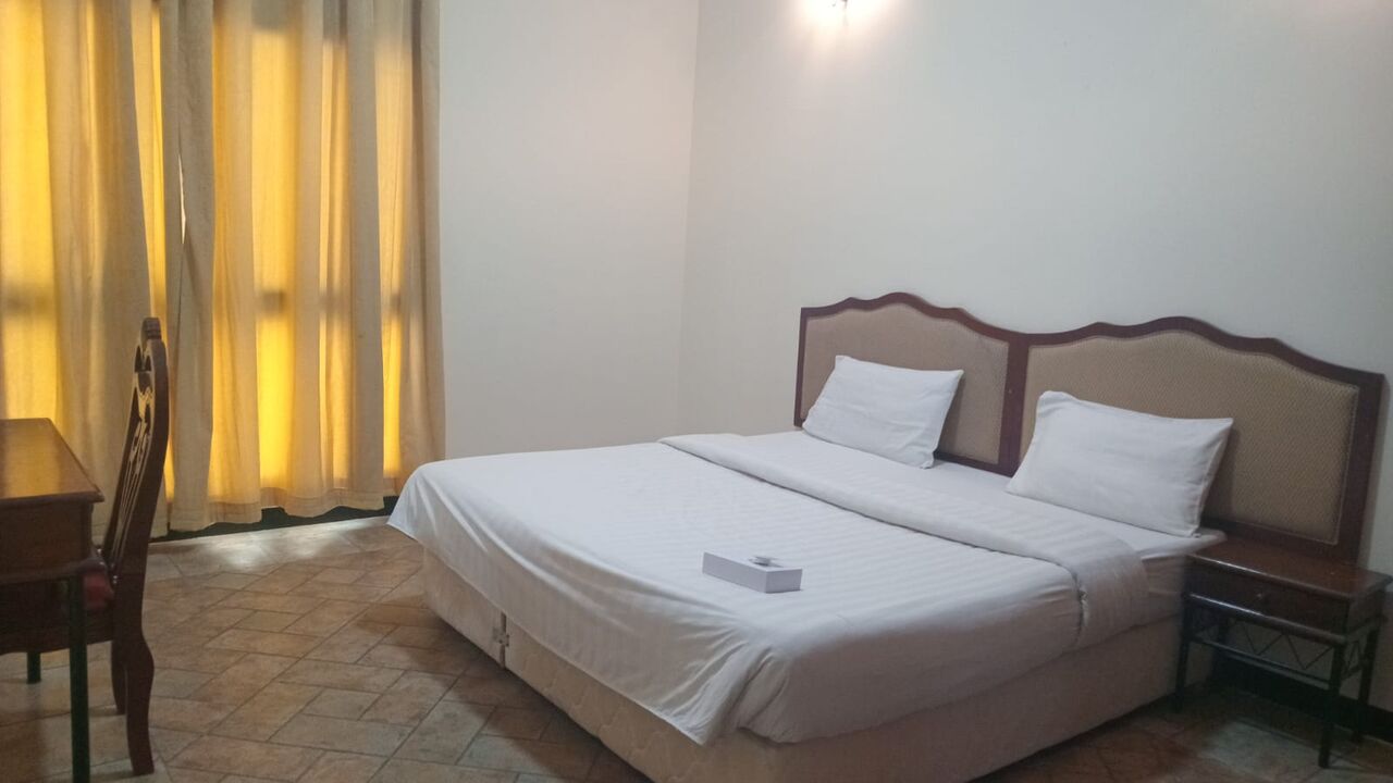 Juffair, Apartments, Flats, Houses & Villas, BHD 350/month,  Furnished,  3 BR,  Spacious , With Balcony, Near Juffair Mall