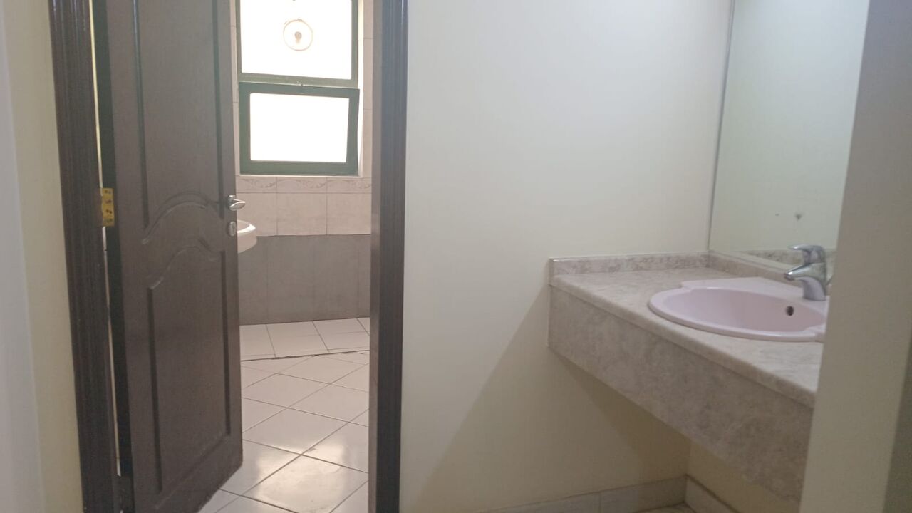 Juffair, Apartments, Flats, Houses & Villas, BHD 350/month,  Furnished,  3 BR,  Spacious , With Balcony, Near Juffair Mall