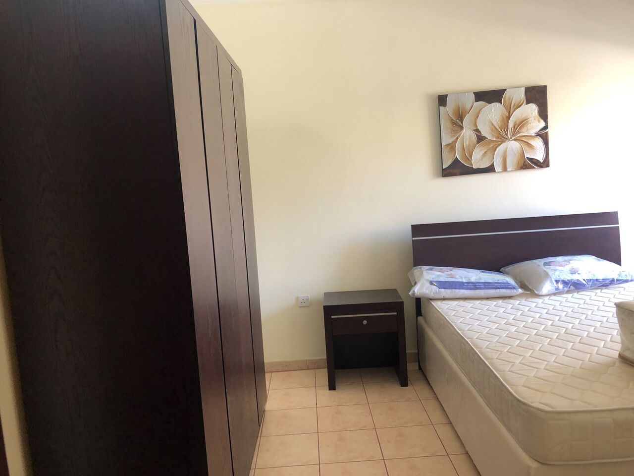 Juffair, Apartments, Flats, Houses & Villas, BHD 320/month,  Furnished,  2 BR,  Spacious , With 2 Balcony, Near Oasis Mall