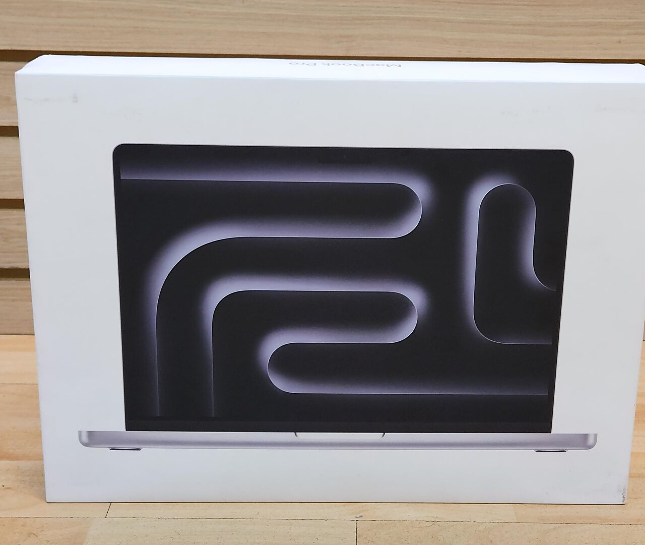 Riyadh, Computers, SAR 10999,  MacBook Pro M5 Pro 14&rdquo; 2026 24GB/1TB CPU:15CORE GPU:16CORE New Box Pack