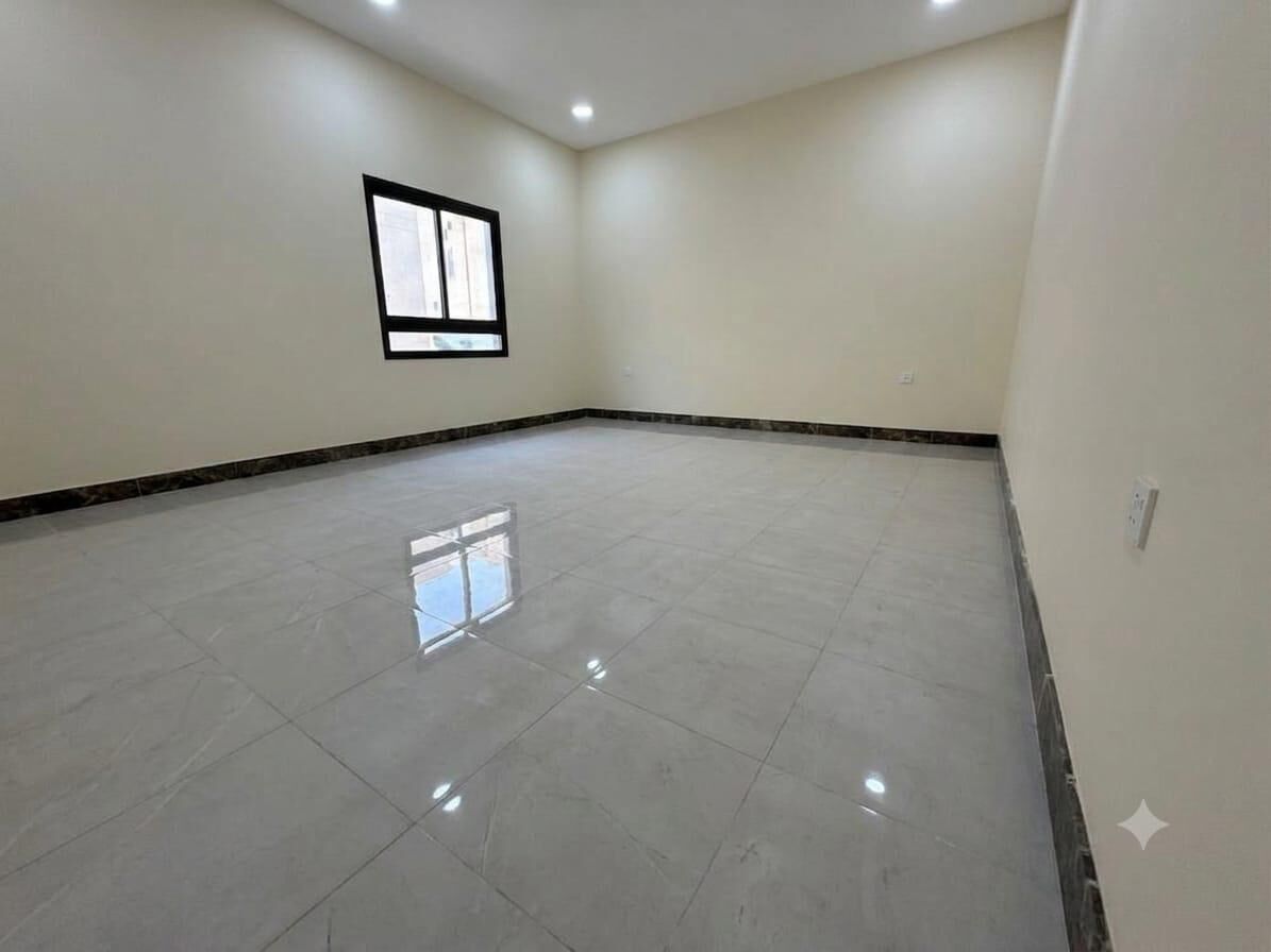Jid Ali, Apartments, Flats, Houses & Villas, BHD 300/month,  3 BR,  @3BATHROOM Hall Kitchen With Electricity Car Parking Brand New Building