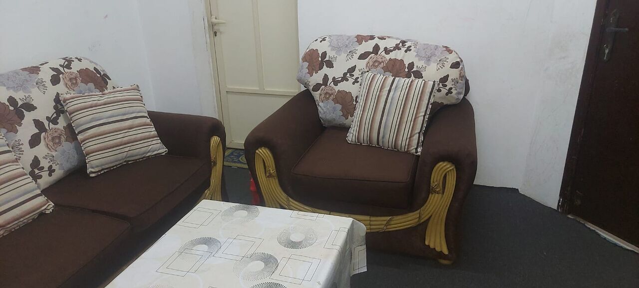 Jubail Industrial City, Furniture, SAR 350,  5 Seats Sofa Set With Table Free