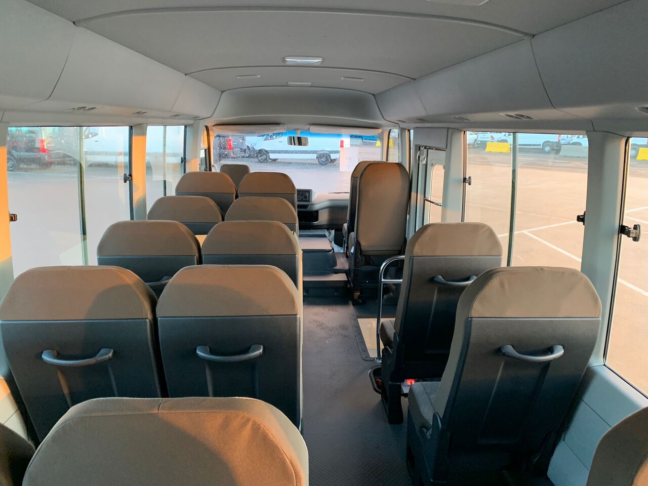 Riyadh, Pick Up & Drop Off, Coaster Buses 23,30 & Haice Bus 14 Seater Available For Rent