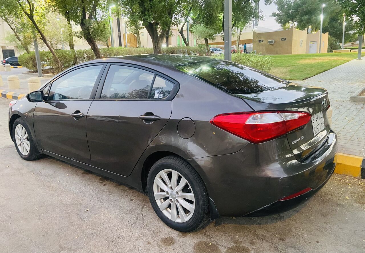 Riyadh, Vehicles, Cars & Trucks , SAR 19,  Kia Cerato. &  Kia Sportage,  2015,  Automatic,  240000 KM,  Kia Car For Sale