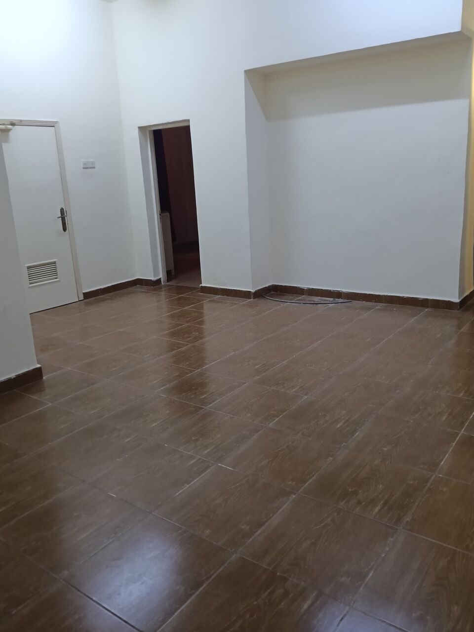 Salmaniya, Apartments, Flats, Houses & Villas, BHD 190/month,  1 BR,  1 Bedroom Unfurnished Flat For Rent With Ewa Unlimited