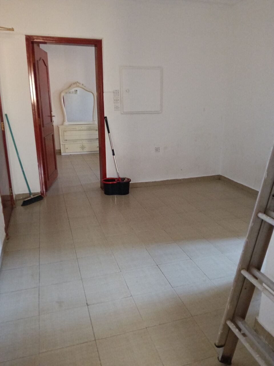 Hoora, Apartments, Flats, Houses & Villas, BHD 170/month,  2 BR,  2 Bedroom Unfurnished Flat For Rent Without Ewa