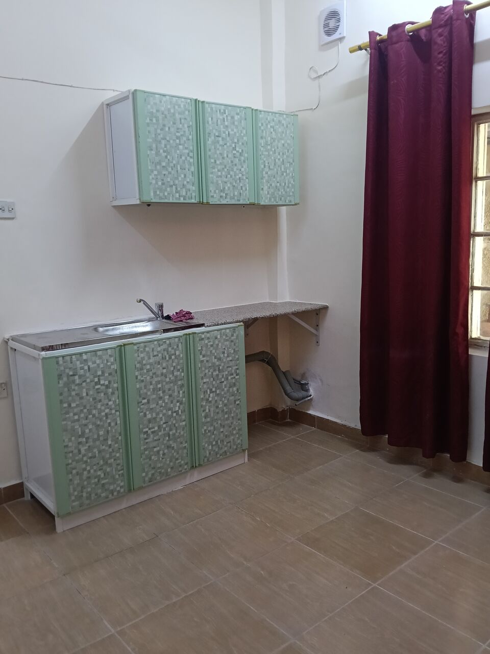 Salmaniya, Apartments, Flats, Houses & Villas, BHD 190/month,  1 BR,  1 Bedroom Unfurnished Flat For Rent With Ewa Unlimited