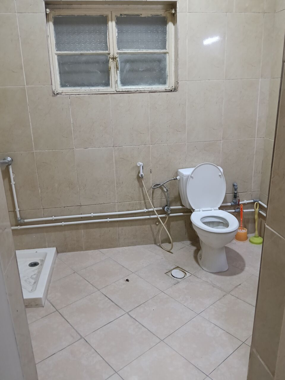 Salmaniya, Apartments, Flats, Houses & Villas, BHD 190/month,  1 BR,  1 Bedroom Unfurnished Flat For Rent With Ewa Unlimited