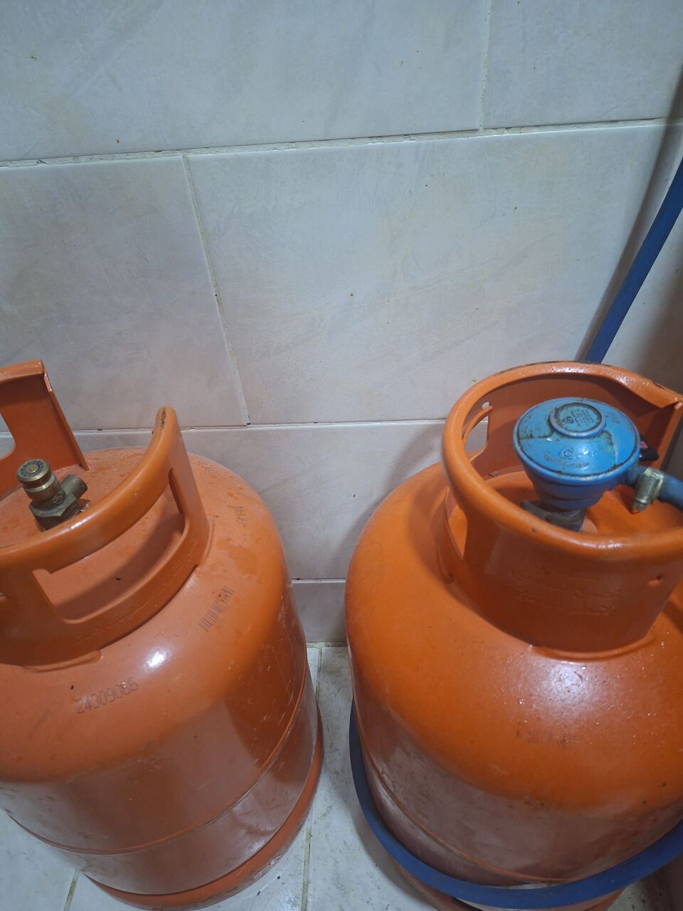 Al Khobar Al Shamalia, Household Items, SAR 3000,  Ac,washing Machine,dinning,dressing Table,cot,mattress,wordrope6doors,3doors,sofa,self,